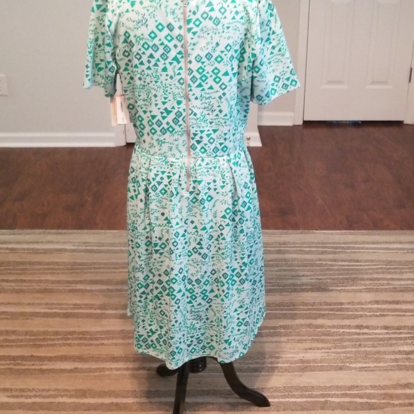 Lularoe Amelia XXL - Picture 6 of 6